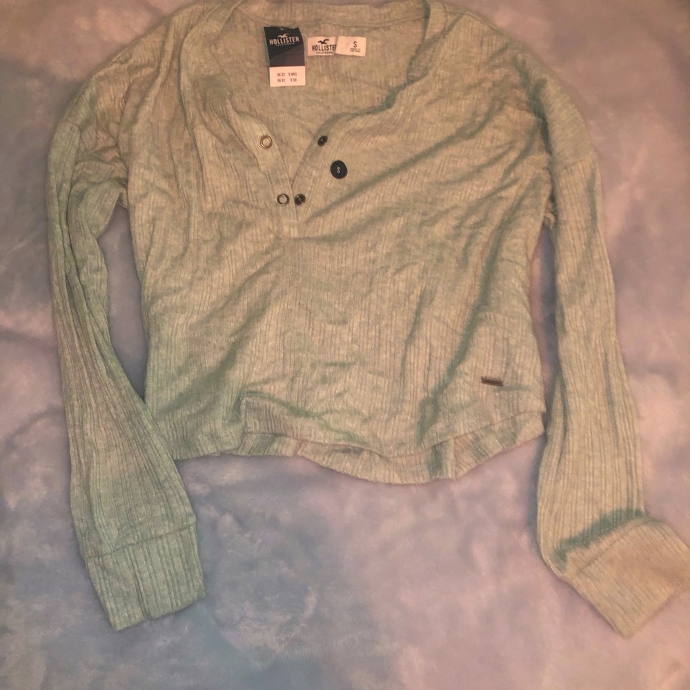 mint green hollister long sleeve nwt